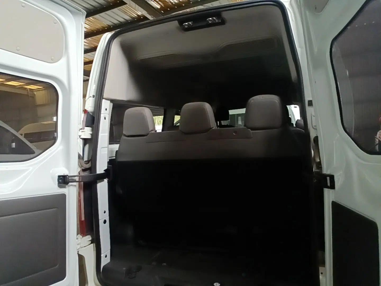 Ford Transit 2021 2.0T Diesel Manual Advanced Commercial Traveler Mid-Chassis Mid-Roof 9-Seater China VI — миниатюра 22