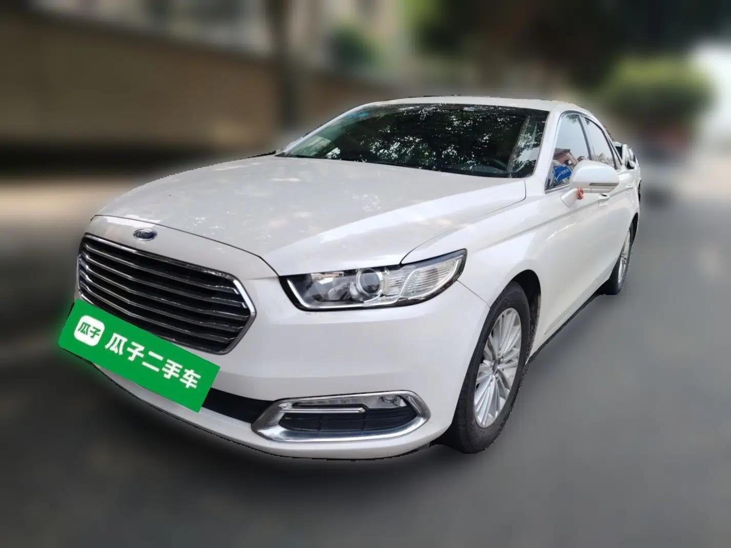 Ford Taurus 2017 EcoBoost 245 Fashion Edition — миниатюра 1