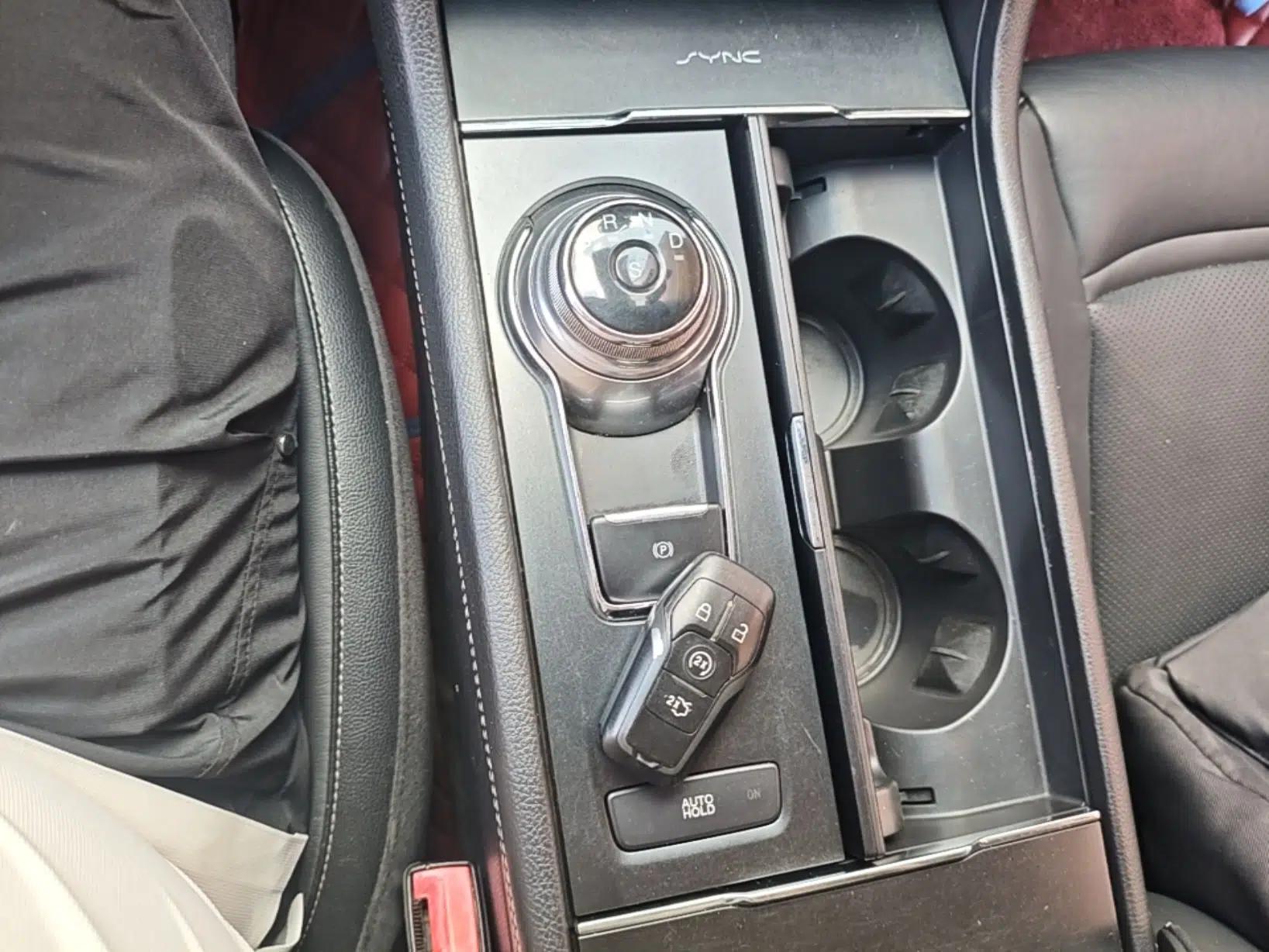 Ford Taurus 2015 EcoBoost 245 Fashion Edition — миниатюра 16