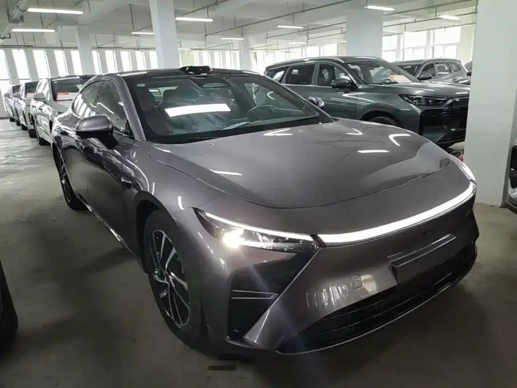 Exeed ES 2025 Range Extender Max Urban Driving Assist — миниатюра 4
