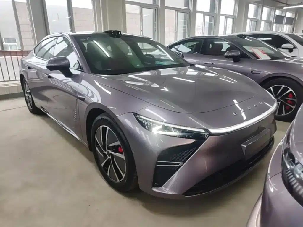 Exeed ES 2025 Range Extender Max Urban Driving Assist — миниатюра 4
