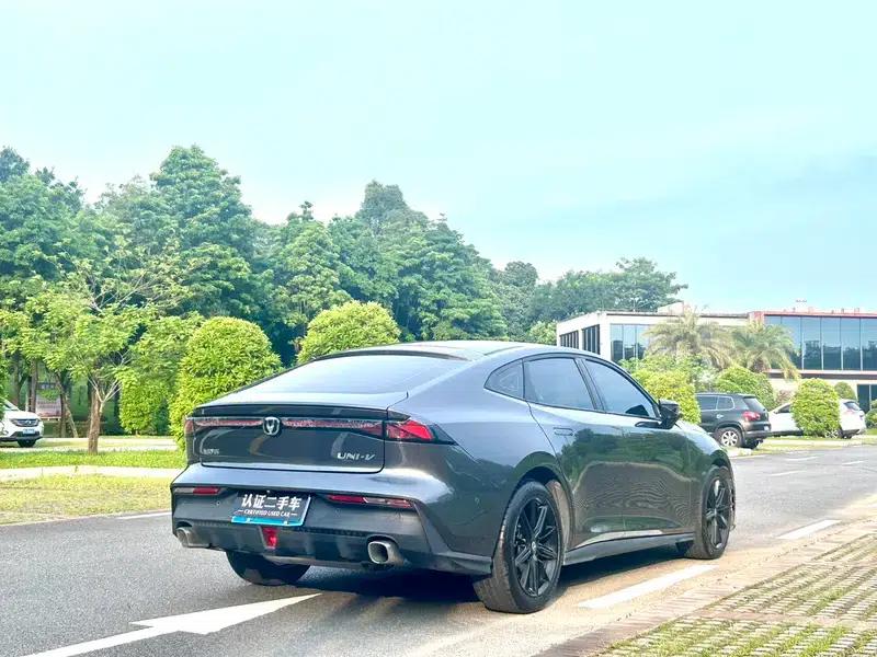 Changan UNI-V 2022 1.5T Smart Navigation Edition — миниатюра 6