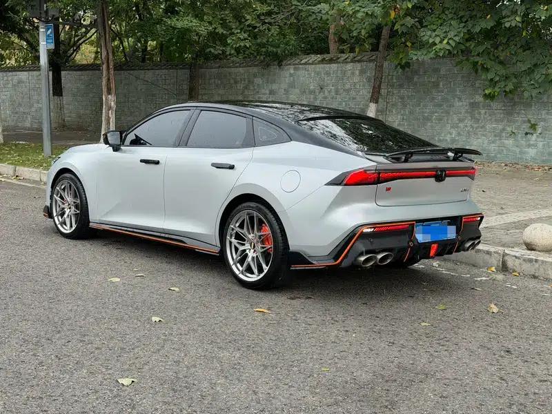 Changan UNI-V 2023 1.5T Sport Edition — миниатюра 4