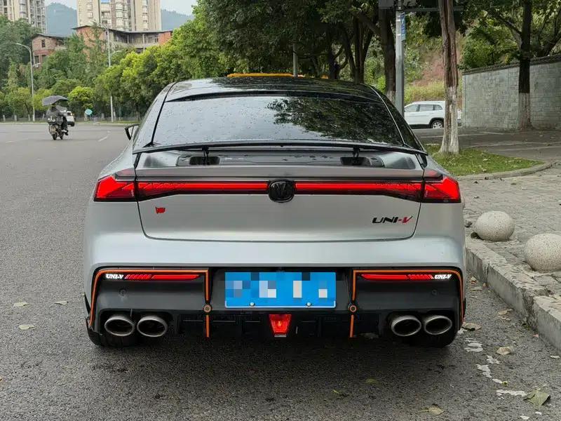 Changan UNI-V 2023 1.5T Sport Edition — миниатюра 5