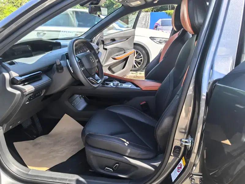 Changan UNI-V 2022 1.5T Premium Edition — миниатюра 12