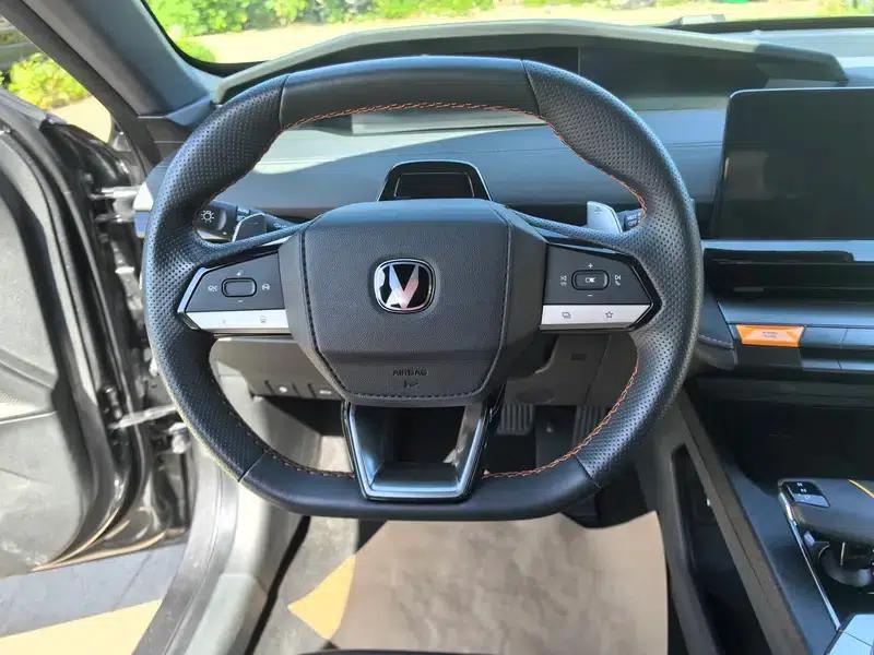 Changan UNI-V 2022 1.5T Premium Edition — миниатюра 9