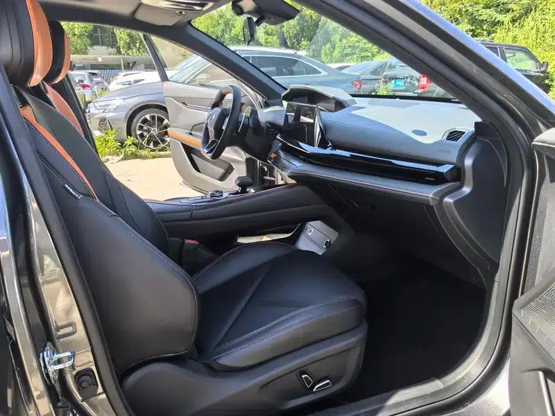 Changan UNI-V 2022 1.5T Premium Edition — миниатюра 10