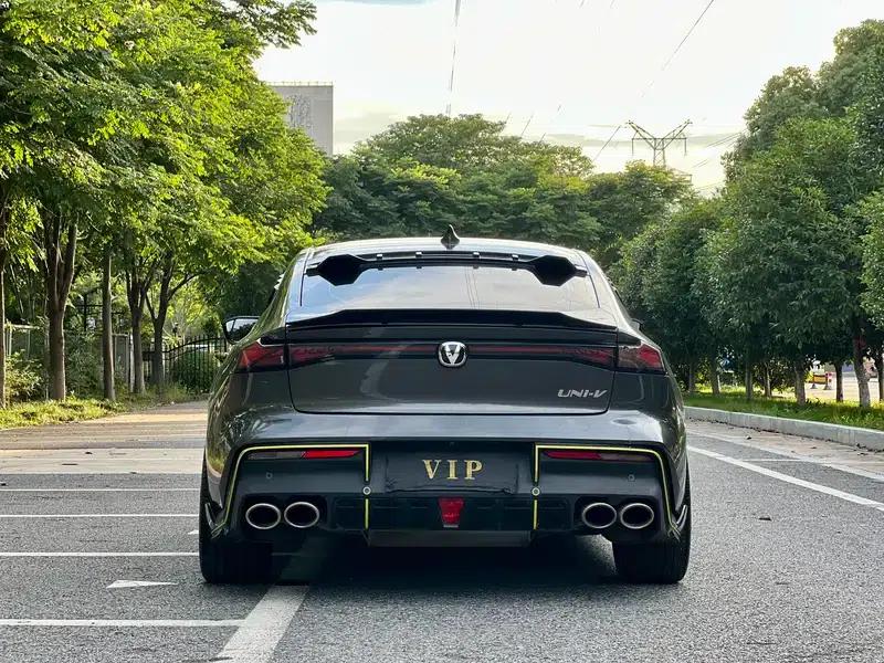 Changan UNI-V 2022 1.5T Smart Navigation Edition — миниатюра 5