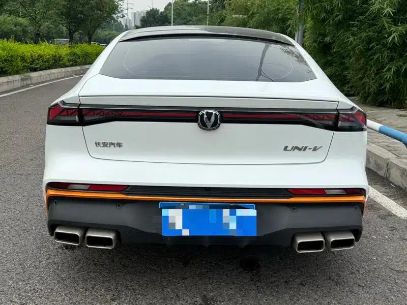 Changan UNI-V 2024 1.5T Premium Sport — миниатюра 5