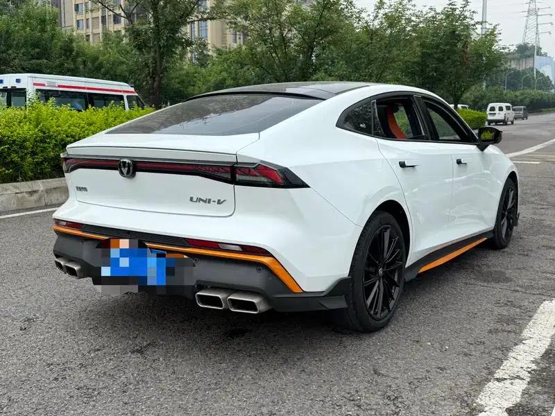 Changan UNI-V 2024 1.5T Premium Sport — миниатюра 6