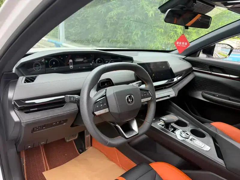 Changan UNI-V 2024 1.5T Premium Sport — миниатюра 10