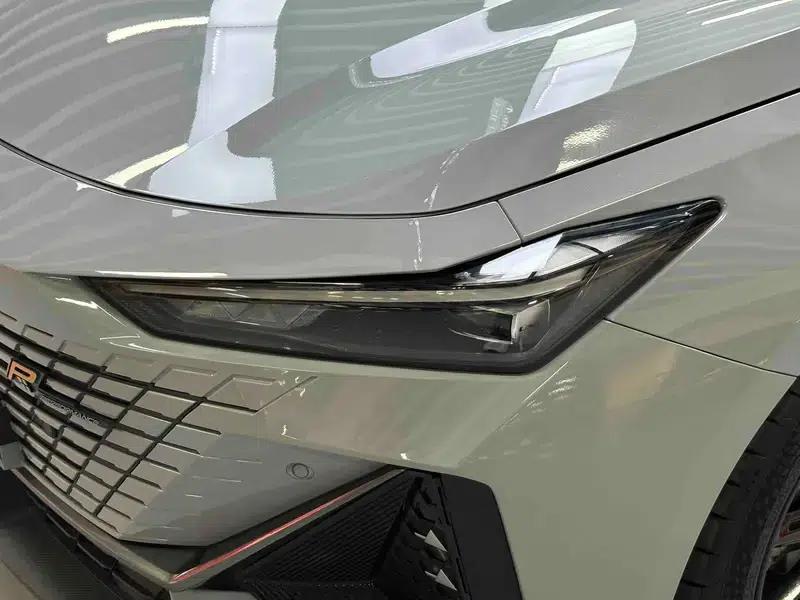 Changan UNI-V 2022 1.5T Premium Edition — миниатюра 11
