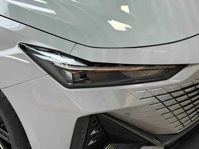 Changan UNI-V 2022 1.5T Premium Edition — миниатюра 16