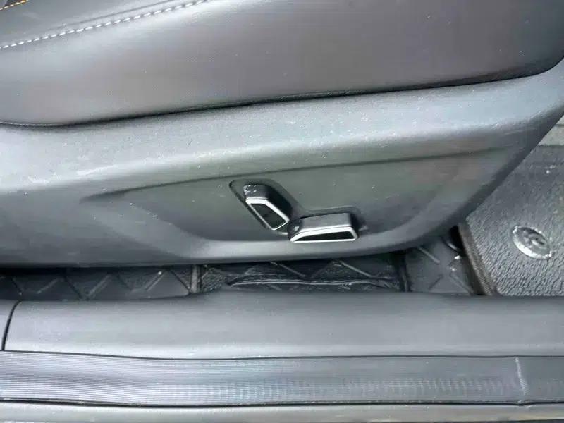 Changan UNI-V 2022 1.5T Premium Edition — миниатюра 26
