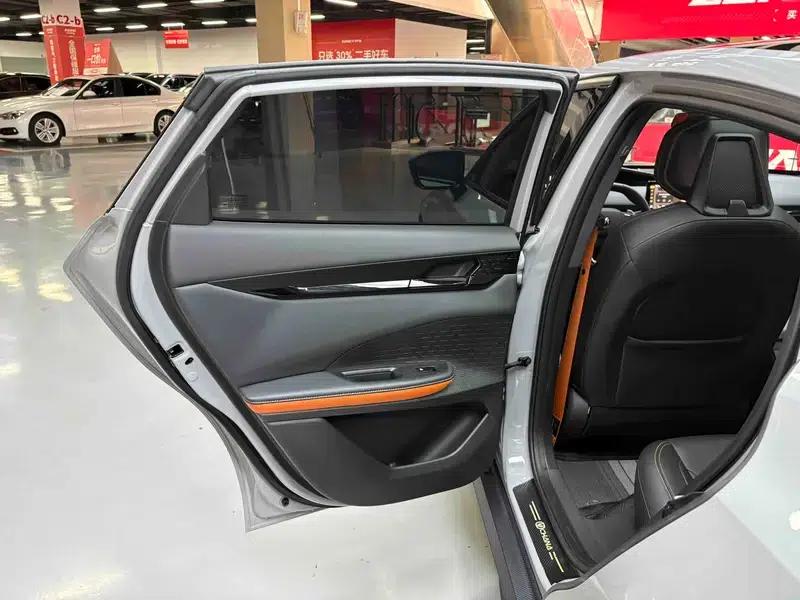 Changan UNI-V 2022 1.5T Premium Edition — миниатюра 40