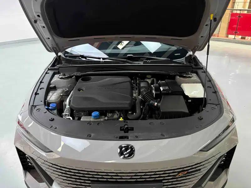 Changan UNI-V 2022 1.5T Premium Edition — миниатюра 10