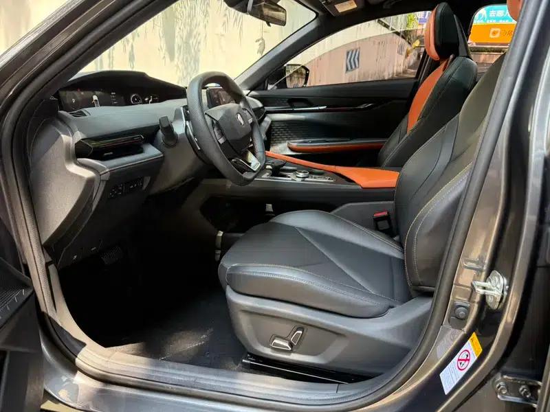 Changan UNI-V 2023 1.5T Premium Edition — миниатюра 12