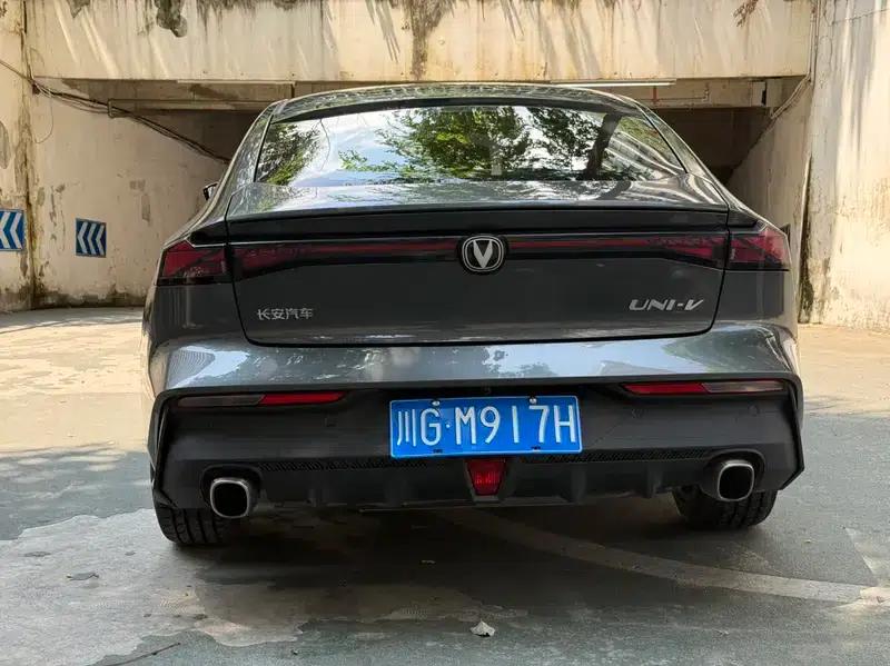 Changan UNI-V 2023 1.5T Premium Edition — миниатюра 5