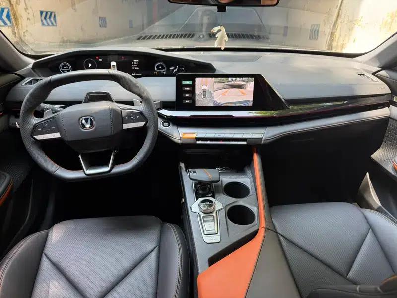 Changan UNI-V 2023 1.5T Premium Edition — миниатюра 10