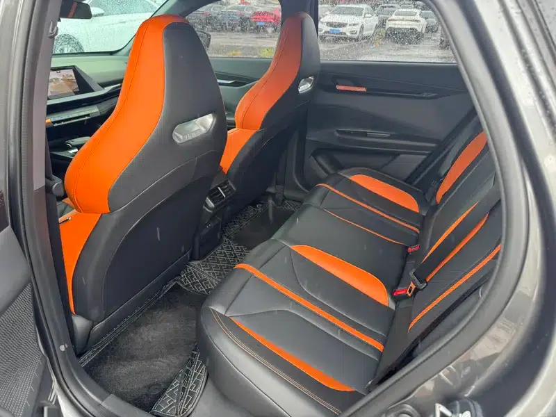 Changan UNI-V 2024 1.5T Premium Sport — миниатюра 16