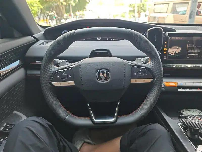Changan UNI-V 2022 1.5T Premium Edition — миниатюра 11