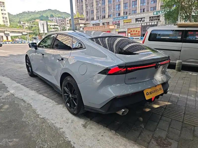 Changan UNI-V 2022 1.5T Premium Edition — миниатюра 4