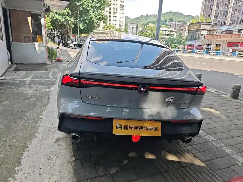 Changan UNI-V 2022 1.5T Premium Edition — миниатюра 5