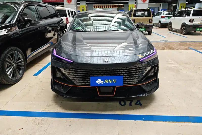 Changan UNI-V 2022 1.5T Sport Edition — миниатюра 2