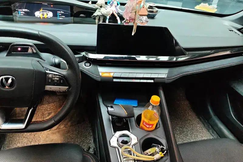Changan UNI-V 2022 1.5T Sport Edition — миниатюра 12