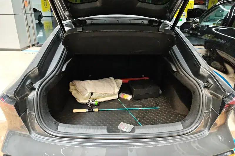 Changan UNI-V 2022 1.5T Sport Edition — миниатюра 17