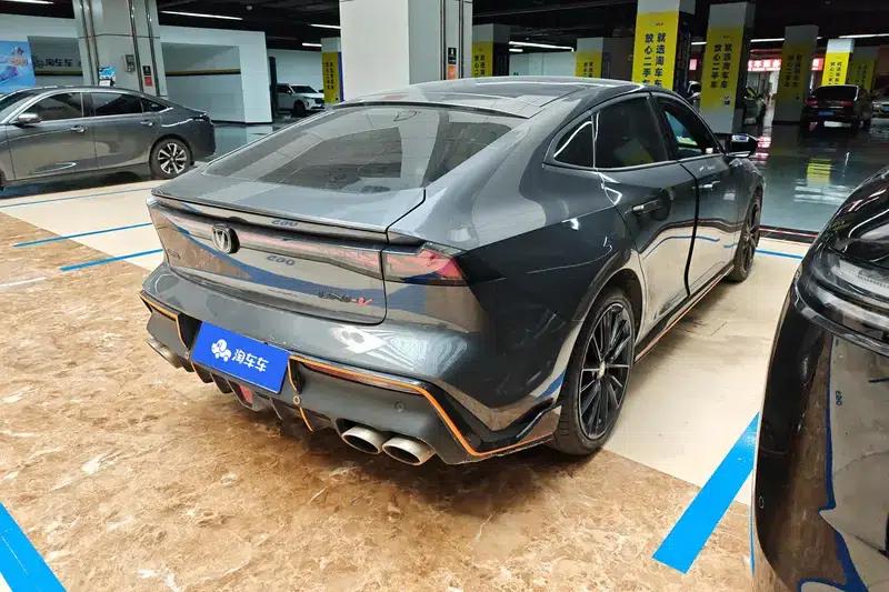 Changan UNI-V 2022 1.5T Sport Edition — миниатюра 3