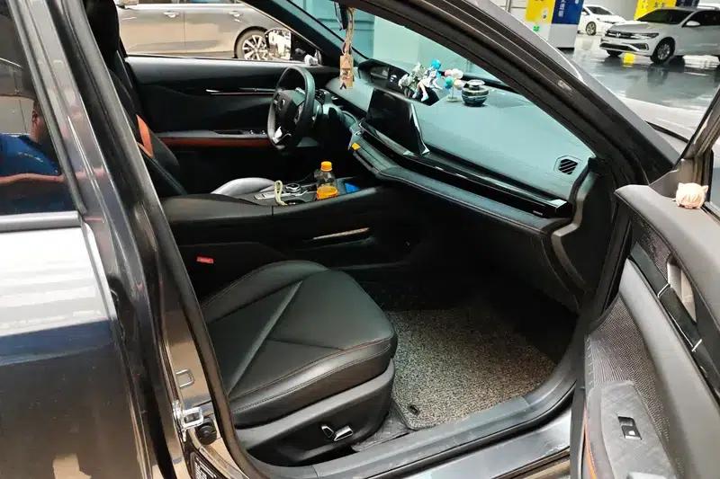 Changan UNI-V 2022 1.5T Sport Edition — миниатюра 8