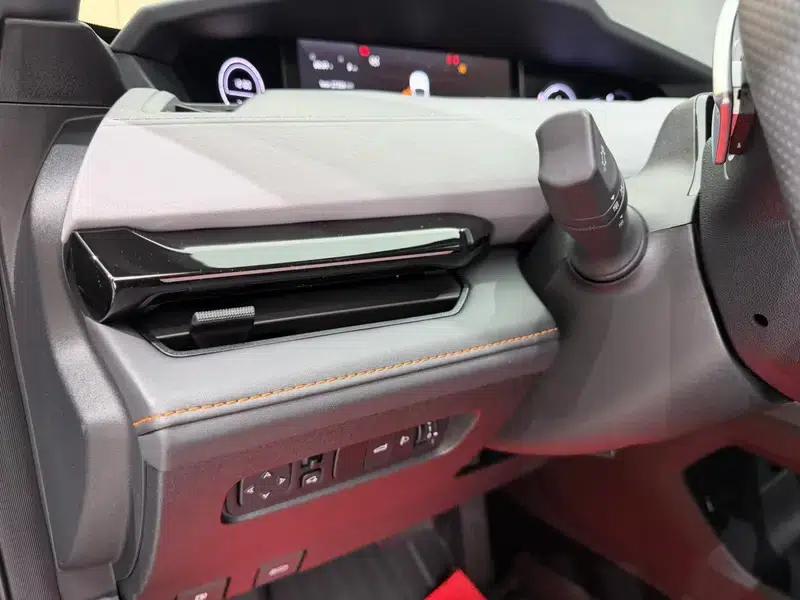 Changan UNI-V 2022 1.5T Smart Navigation Edition — миниатюра 15