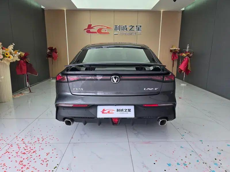 Changan UNI-V 2022 1.5T Smart Navigation Edition — миниатюра 5