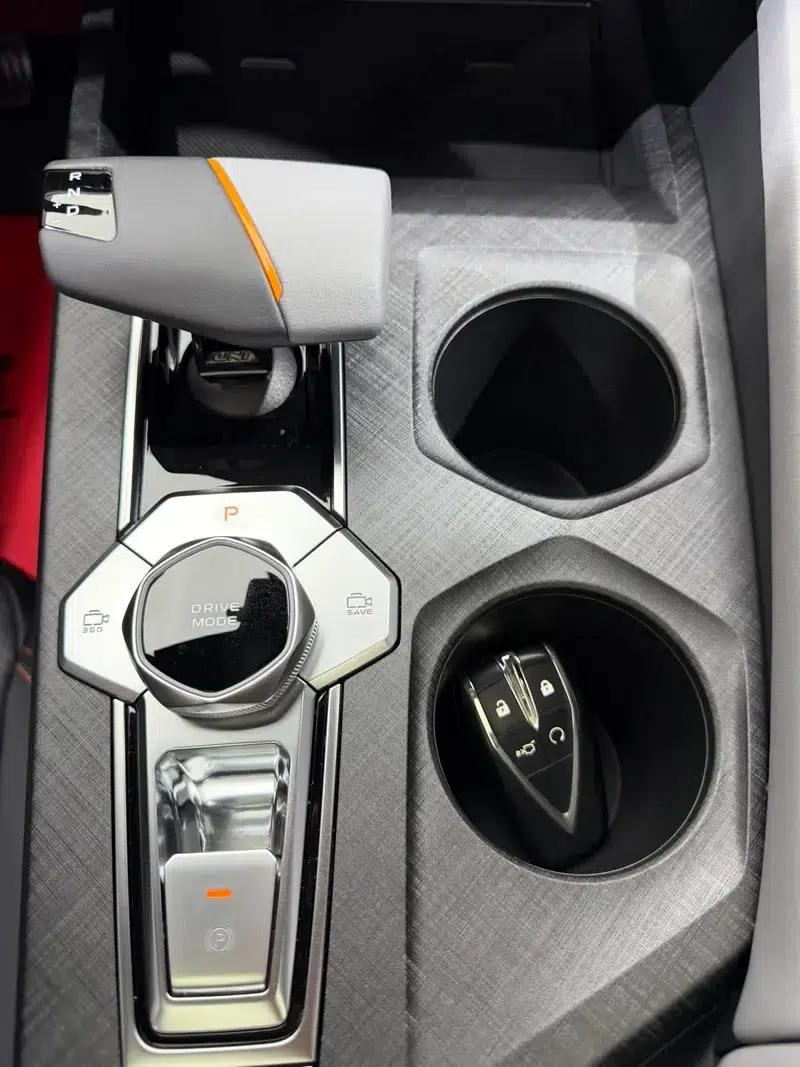 Changan UNI-V 2022 1.5T Smart Navigation Edition — миниатюра 9
