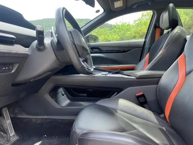 Changan UNI-V 2022 1.5T Sport Edition — миниатюра 10