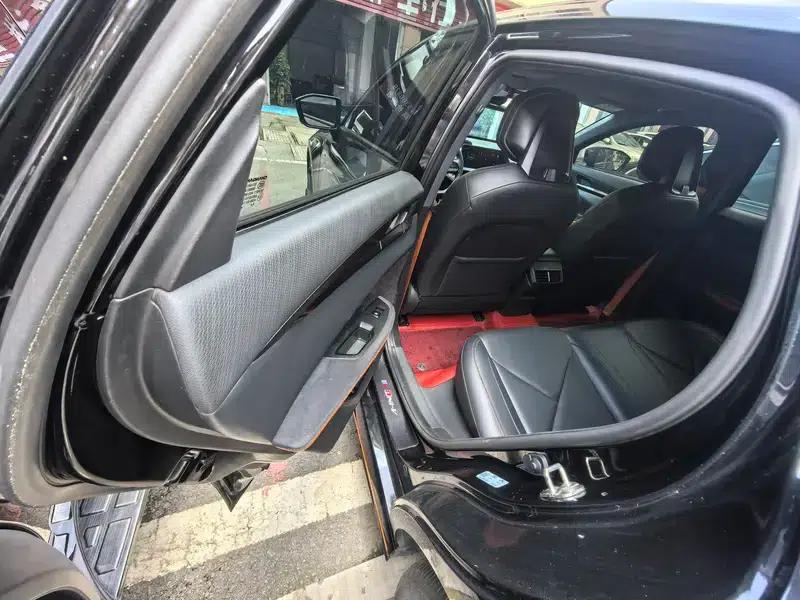 Changan UNI-V 2023 1.5T Premium Edition — миниатюра 5