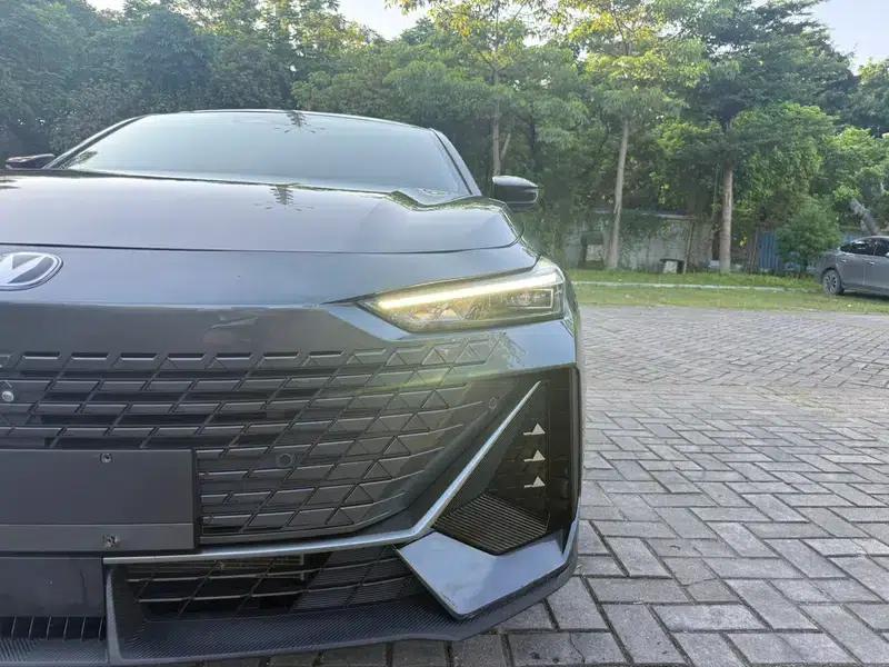 Changan UNI-V 2022 1.5T Smart Navigation Edition — миниатюра 14