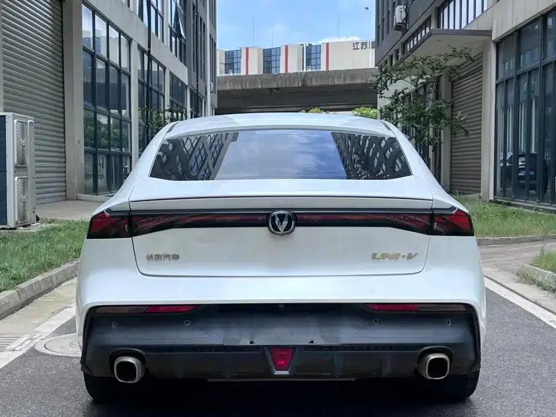 Changan UNI-V 2022 1.5T Premium Edition — миниатюра 5