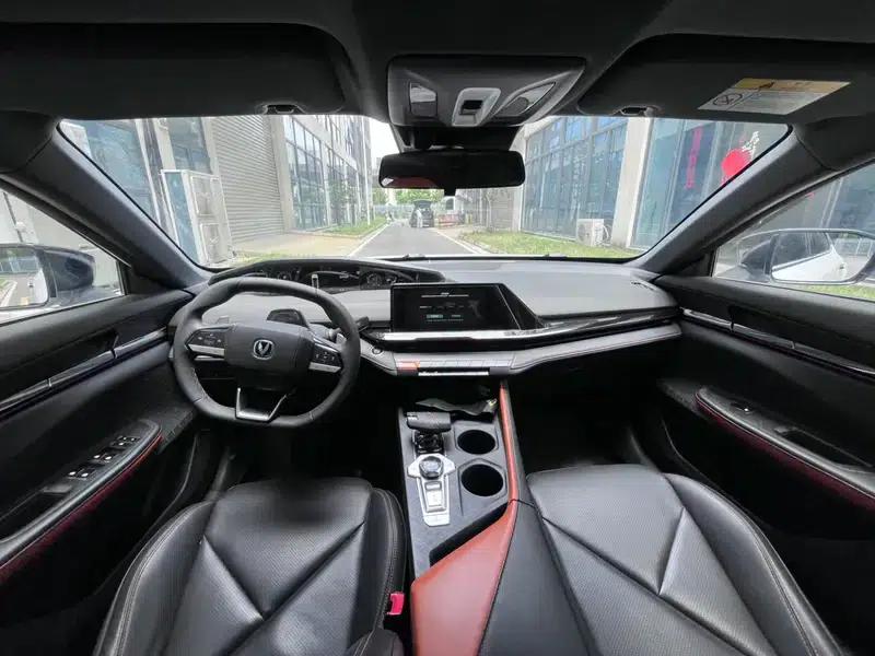 Changan UNI-V 2022 1.5T Premium Edition — миниатюра 7