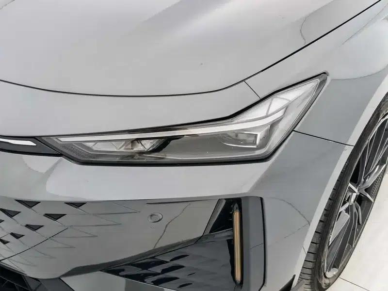 Changan UNI-V 2024 1.5T Premium Sport — миниатюра 12