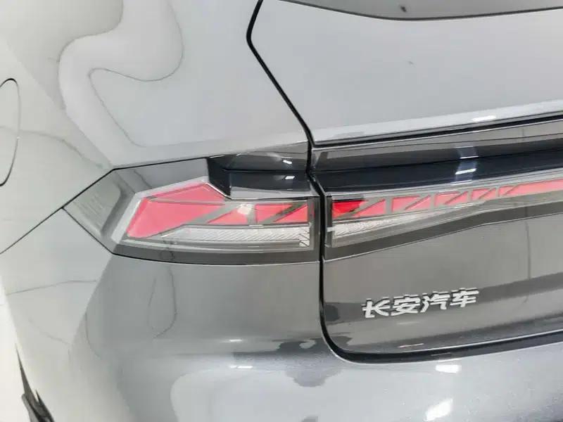 Changan UNI-V 2024 1.5T Premium Sport — миниатюра 13