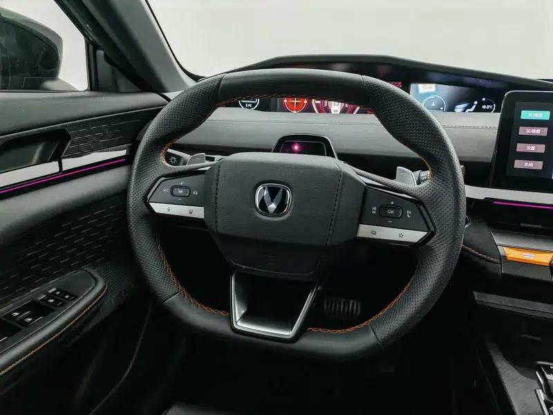 Changan UNI-V 2024 1.5T Premium Sport — миниатюра 16