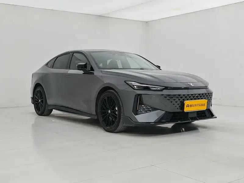 Changan UNI-V 2024 1.5T Premium Sport — миниатюра 3