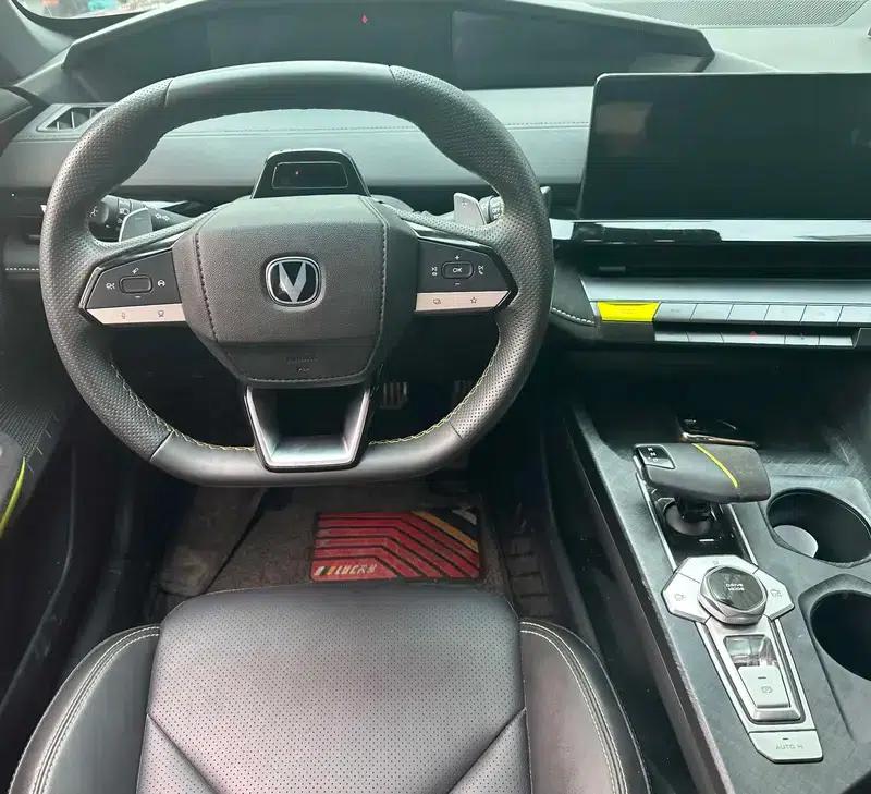 Changan UNI-V 2022 1.5T Sport Edition — миниатюра 6