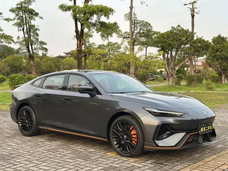 Changan UNI-V 2025 Model, Third Generation, 2.0T Sport Edition — миниатюра 3