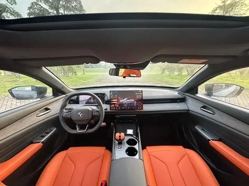 Changan UNI-V 2025 Model, Third Generation, 2.0T Sport Edition — миниатюра 10