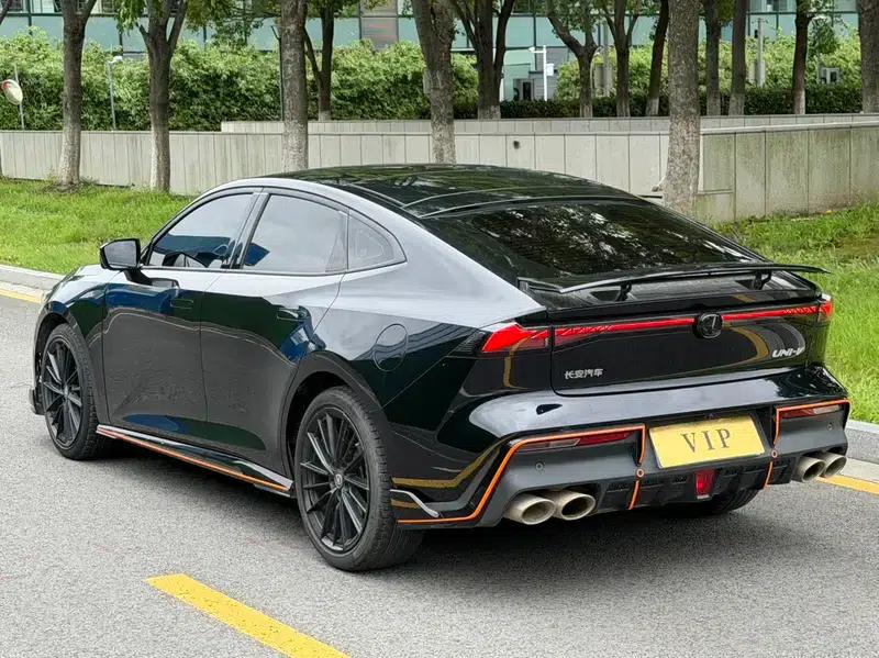 Changan UNI-V 2022 1.5T Sport Edition — миниатюра 4