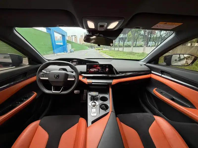 Changan UNI-V 2022 1.5T Sport Edition — миниатюра 8
