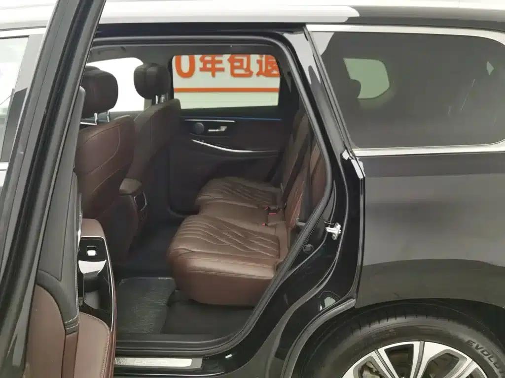 Starlight Moon 2023 400T 2WD Star Edition 7-Seater — миниатюра 15